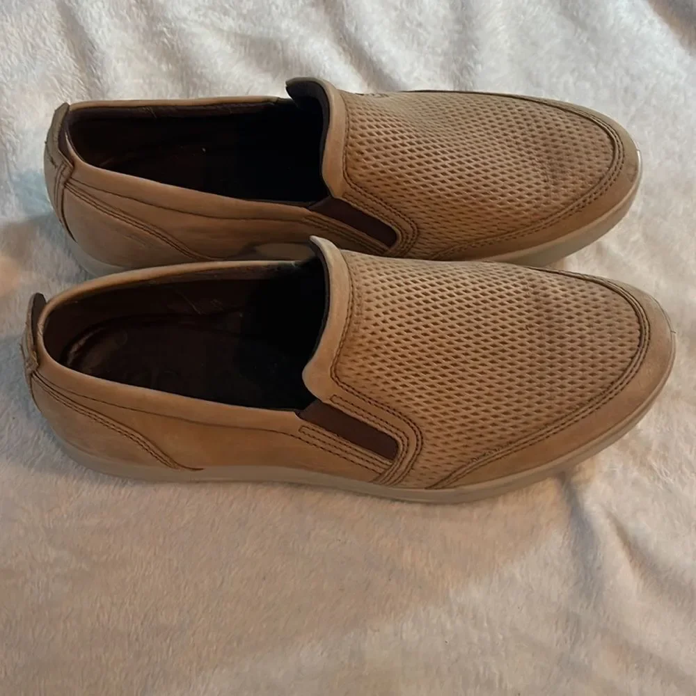 Ecco mens slip ons size 41